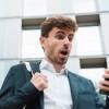 Llegar a tiempo hace parte de sus responsabilidades como empleado. FOTO: MAGNIFIC