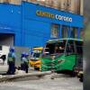 A la izquierda, accidente en la vía Las Palmas; a la derecha, en la calle Barranquilla. FOTOS: FACEBOOK GUARDIANES ANTIOQUIA