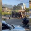 Así quedó el camión tras el volcamiento. FOTOS: CAPTURAS DE VIDEO TOMADAS DE FACEBOOK CHISMESFRESCO PAISA #2