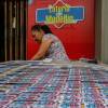 Venta de lotería en Medellín. FOTO: MANUEL SALDARRIAGA