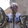 El ciclista colombiano Nairo Quintana en el pasillo de honor en su despedida. FOTO: MOVISTAR TEAM