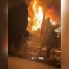 Quema de vehículos en Puerto Valdivia. FOTO: CAPTURA DE VIDEO CORTESÍA DENUNCIAS ANTIOQUIA