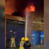 Se requirieron cinco máquinas extintoras y un carrotanque para apagar el fuego. FOTO: CAPTURA DE VIDEO INSTAGRAM @BOMBEROSDEITAGÜÍ