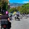 Mientras se realizaban las labores de levantamiento, autoridades de tránsito sugirieron tomar vías alternas. FOTO: COMUNICADOSMEDELLIN.