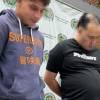 Un hombre de 22 (izq.) y otro de 35 años (der.) fueron capturados tras el allanamiento. FOTO: CORTESÍA SECRETARÍA DE SEGURIDAD DE MEDELLÍN
