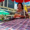Venta de loterías en el centro de Medellín. FOTO: CAMILO SUÁREZ
