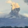 Así se ve desde Popayán la emisión de cenizas en el volcán Puracé. FOTO: NOTITARDE