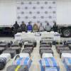 Incautación de drogas, armas, vehículos y dinero en un parqueadero de Copacabana. FOTO: CORTESÍA SECRETARÍA DE SEGURIDAD MEDELLÍN