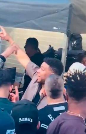 Frank Fabra cantando el Pregón Verde. FOTO: CAPTURA DE PANTALLA X @MIGUELRPO_10