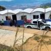 En esta escuela reciben clases 30 niños, desde preescolar hasta 11.°, en la modalidad de Escuela Nueva. Los salones están hechos de un material temporal y, según contaron, en invierno se mojan y en verano no aguantan el calor. FOTO: CORTESÍA