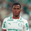 El jugador chocoano Jhon Arias movilizó ayuda para su gente tras terremoto. FOTO: @JHONARIASA