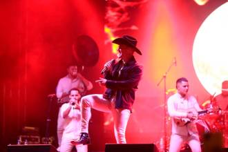 ¿Quieres cantar a todo pulmón? Estos son los artistas más esperados para la Feria de Flores 2026