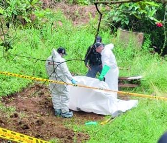 Aunque el cuerpo de don Gerardo fue hallado el viernes, solo hasta la mañana del sábado el CTI de la Fiscalía se hizo la inspección judicial por . FOTO: CORTESÍA