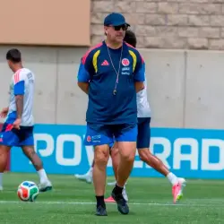 {name=Headline, data=Colombia trabaja en secreto y afina su estrategia para enfrentar a Congo, type=text_box, options=[], Milenium={name=Milenium, data=idcon=50931093;order=1.0, type=text, options=[]}, iterContentTypeIn=Headline, iterContentTypeOut=Headline}