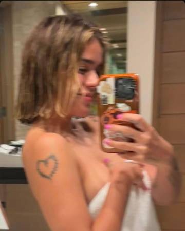 Así se ve Karol G con su nuevo corte de pelo. FOTO: INSTAGRAM @karolg