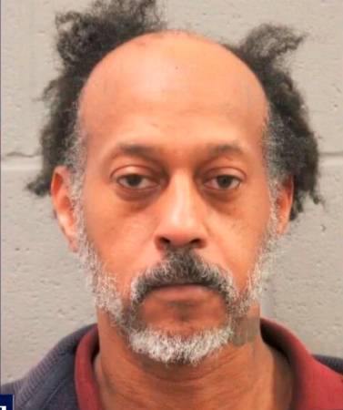 Él es Lee Carter, acusado de secuestrar y abusar de una mujer indigente en Estados Unidos. /FOTO: INTERNET. 