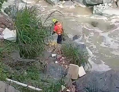 En esta zona fue ubicado el cuerpo del menor, unos metros más allá de donde cayó, en el barrio Santa Margarita. /FOTO: CORTESÍA