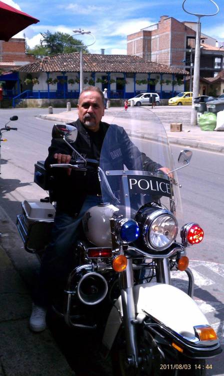 Recorrido de Willie Colón por San Antonio de Pereira, en Rionegro. FOTO: REDES SOCIALES WILLIE COLÓN