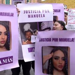 Familiares y amigos de Manuela marcharon para exigir justicia. FOTO: CAPTURA DE VIDEO TELEMEDELLÍN