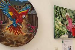 Exposición obras de arte de jóvenes habitantes de la vereda Granizal, en Bello. FOTO: CORTESÍA ALCALDÍA DE BELLO
