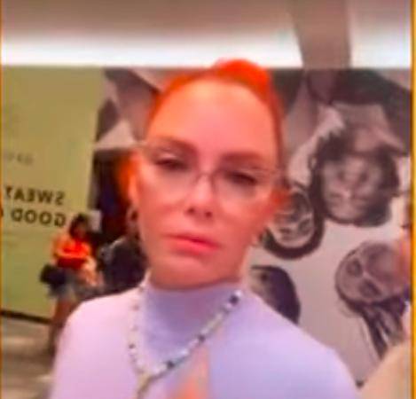 Por este video en redes sociales es que comenzaron los rumores de separación entre Daddy Yankee y su esposa. /FOTO: TOMADA DE VIDEO 