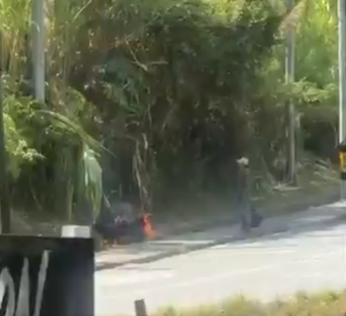 Este sería el responsable del incendio, de acuerdo con la publicación del alcalde. FOTO: CAPTURA DE VIDEO X @FICOGUTIERREZ