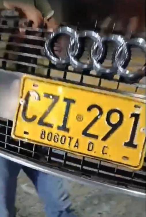 Esta fue la placa del vehículo. <b><span class=mln_small-caps_mln>/FOTO: DENUNCIAS ANTIOQUIA</span></b>