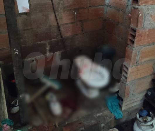 En este baño fue donde los investigadores judiciales encontraron el cuerpo de Varón Arias. FOTO: ANDRÉS GARCÍA HERNÁNDEZ