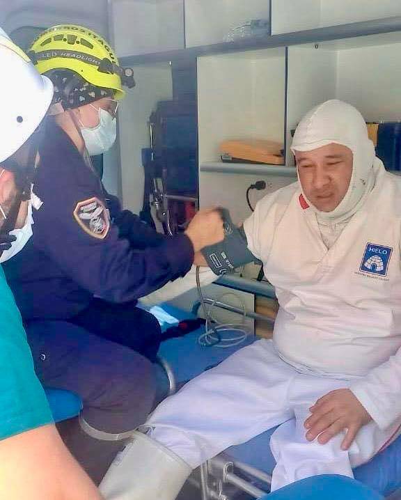 Un trabajador de la empresa tuvo que ser atendido en el sitio. /FOTO: TOMADA DE FACEBOOK Alcaldía de Itagüí