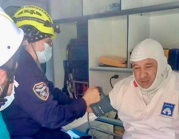 Un trabajador de la empresa tuvo que ser atendido en el sitio. /FOTO: TOMADA DE FACEBOOK Alcaldía de Itagüí 