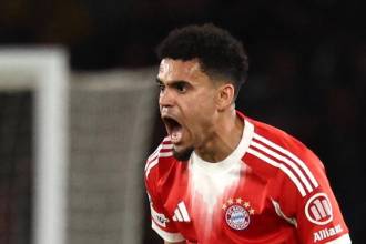 El colombiano Luis Díaz marcó el gol que dejó abierta la serie contra el PSG. FOTO: UEFA CHAMPIONS LEAGUE