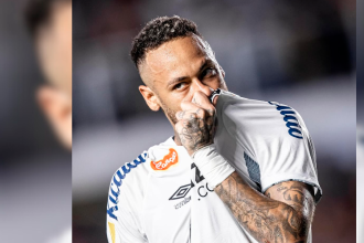 Neymar regresó al fútbol brasileño después de 12 años. /FOTO: INSTAGRAM @neymarjr