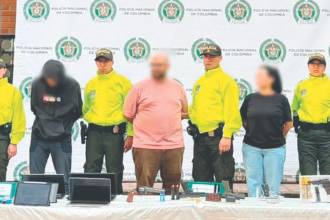 Los presuntos delincuentes fueron capturados simultáneamente en varios sectores de Medellín. FOTO: CORTESÍA POLICÍA METROPOLITANA