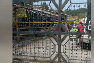 Asesinaron a dos hombres dentro de un parqueadero en El Santuario