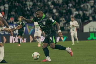 Los goleadores verdes, como Alfredo Morelos, no aparecieron en Manizales para darle la vuelta al marcador. FOTO: CORTESÍA NACIONAL
