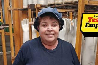 Navis Gallego Orrego labora en la sede de Latexport de Guarne, municipio en el que también reside. FOTOS: CORTESÍA