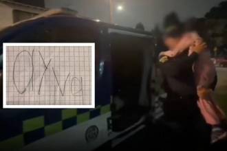 Las autoridades ingresaron a la vivienda atravesando una casa contigua. FOTO: CAPTURA DE VIDEO X @POLICIABOGOTA