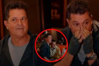 Carlos Vives llora por el homenaje. /FOTO: TOMADA DEL VIDEO