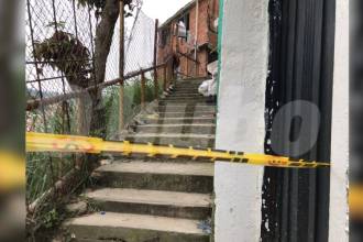 En este lugar cayó muerto Deiner Eduardo Valencia Dorian. FOTO: LAURA ROSA JIMÉNEZ VALENCIA