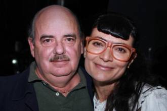 Fernando Gaitán y Ana María Orozco, protagonista de ‘Betty, la fea’, en 2017. FOTO: COLPRENSA