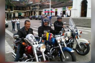 Uno de los muchos recorridos de Willie Colón por Antioquia. En esa ocasión en el parque de El Retiro. FOTO: REDES SOCIALES WILLIE COLÓN 