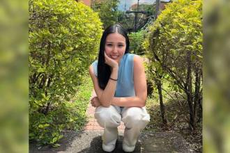 Dice que algo difícil de vivir en Medellín es comprar ropa porque, al no tener una figura latina, encuentra menos opciones. /FOTO: SEBASTIÁN URREA