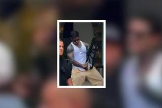 Yeferson Cossio en polémica por video con arma de la Policía Nacional. FOTO: CAPTURA DE VIDEO @COLOMBIAOSCURA X