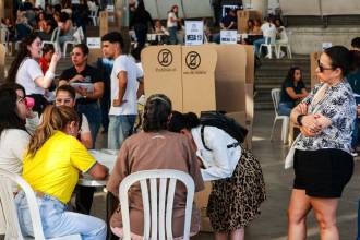 Durante las votaciones de segunda vuelta en Antioquia no se presentaron alteraciones al orden público. FOTO: MANUEL SALDARRIAGA