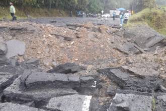 Atentado en vía: Medellín - Cta Norte Yarumal - Alto de Ventanas. FOTO: D.R.A