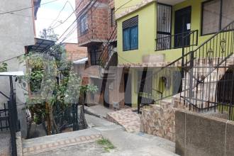 En esta cuadra del barrio Villa Flora fue donde golpearon a Jovan Esteban Leal David. FOTO: ALEJANDRA MORALES RÍOS