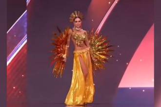 Vanessa Pulgarín en pasarela con su traje típico. FOTO: CAPTURA DE VIDEO INSTAGRAM @vanessa_pulgarin_thaifanclub