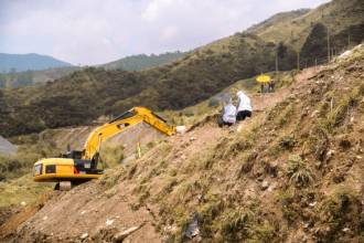 Búsqueda de desaparecidos en La Escombrera. /FOTO: ALCALDÍA DE MEDELLÍN 