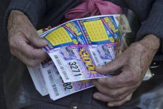 Ventas de loterías y chances en Medellín. / FOTO: ARCHIVO - DONALDO ZULUAGA