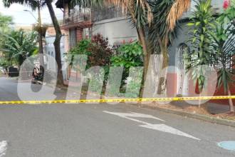 A la mujer la balearon en la madrugada de este viernes, pero falleció horas después. FOTO: CORTESÍA